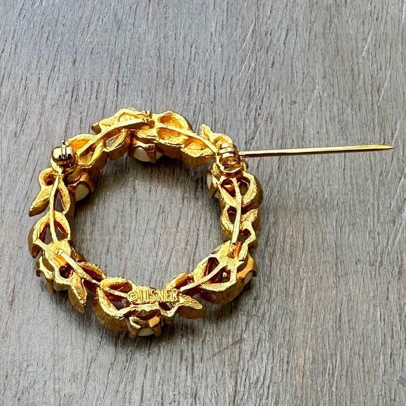 Liner Vintage Gold & Pearl Leaf Brooch - Picture 6 of 12